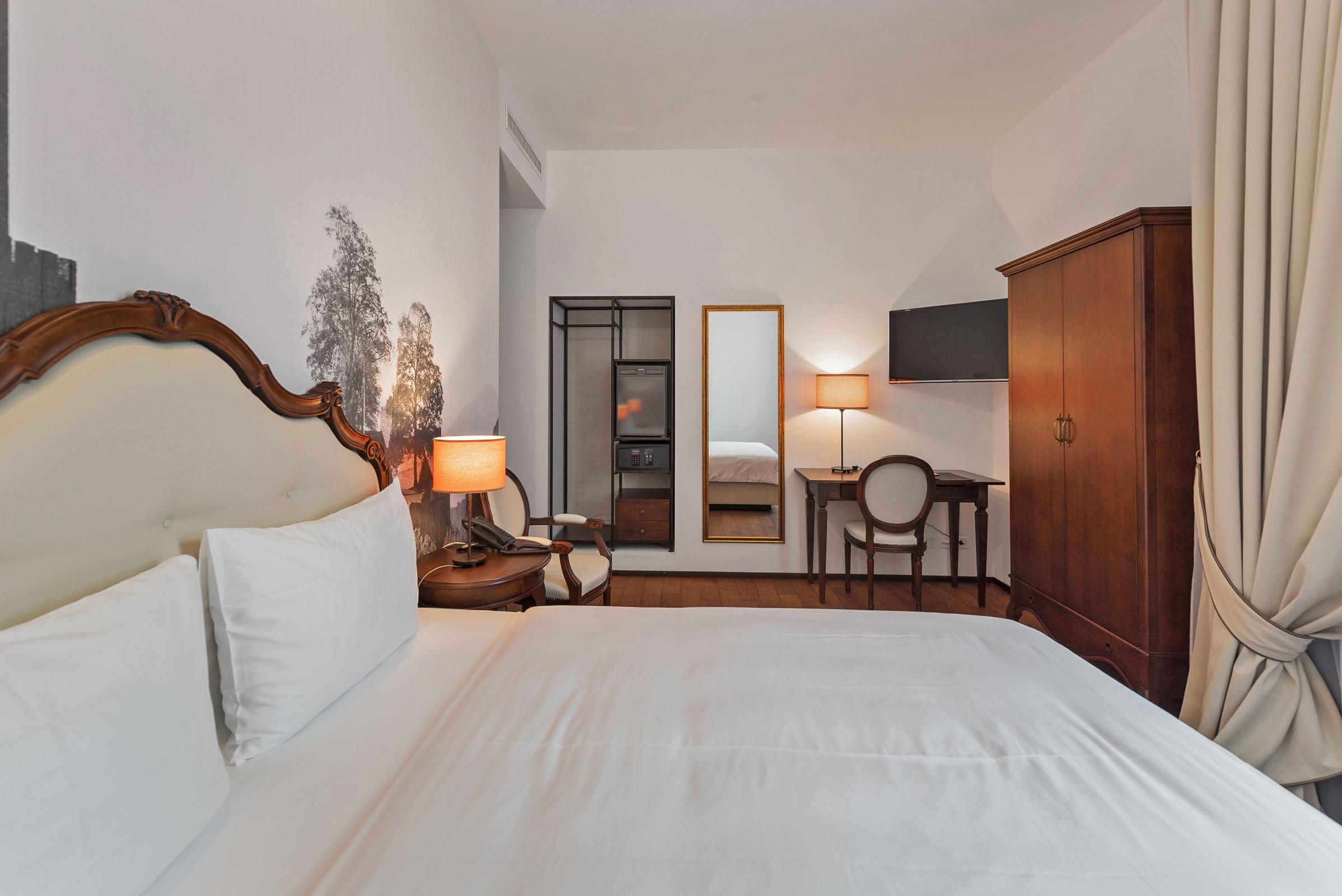 Boutique & Business Hotel La Tureta Гиубиаско Экстерьер фото