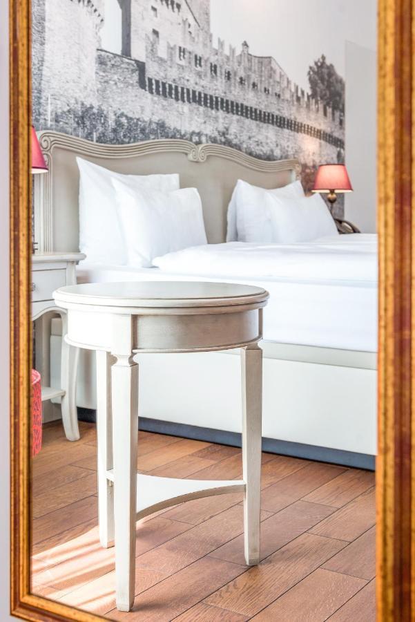 Boutique & Business Hotel La Tureta Гиубиаско Экстерьер фото