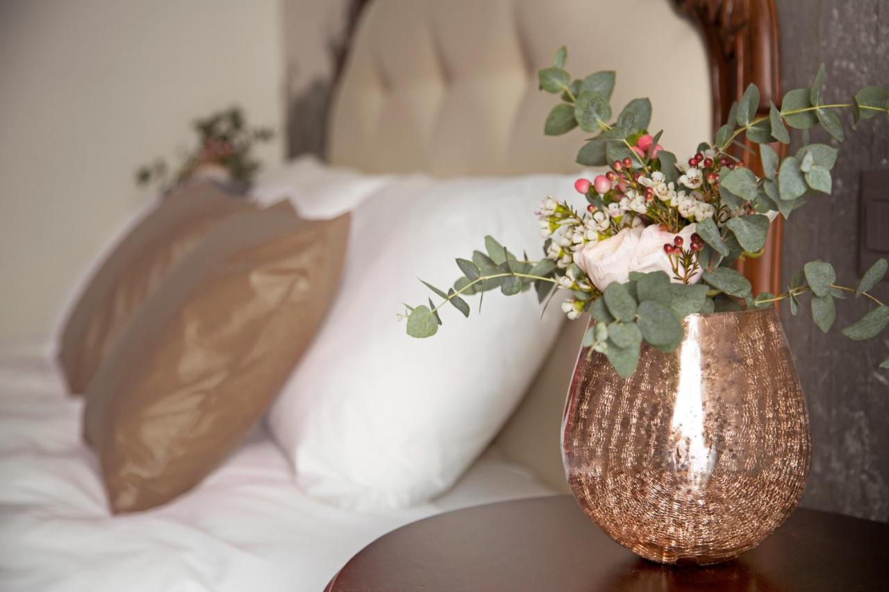 Boutique & Business Hotel La Tureta Гиубиаско Экстерьер фото